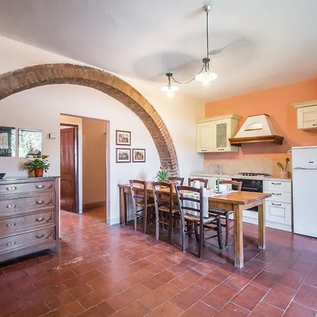 Podere Del Pereto Bio- 203 Farm stay